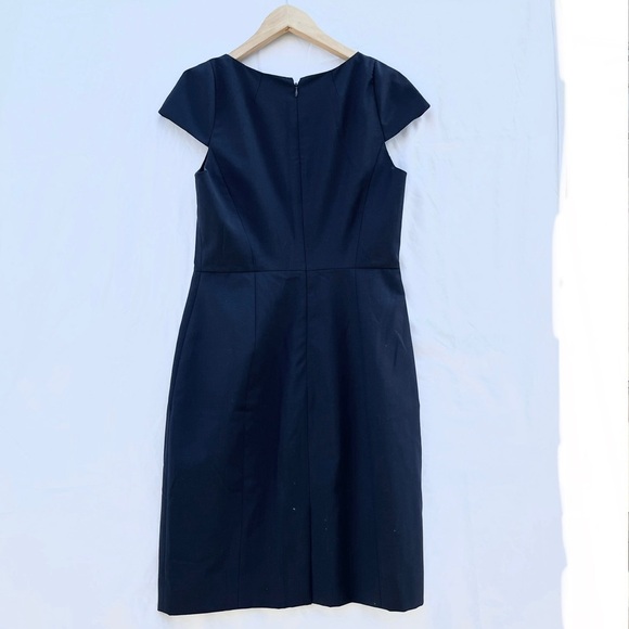 J.CREW | TULIP SLEEVE SUITING SHEATH DRESS IN NAVY SIZE 4 - Picture 9 of 9
